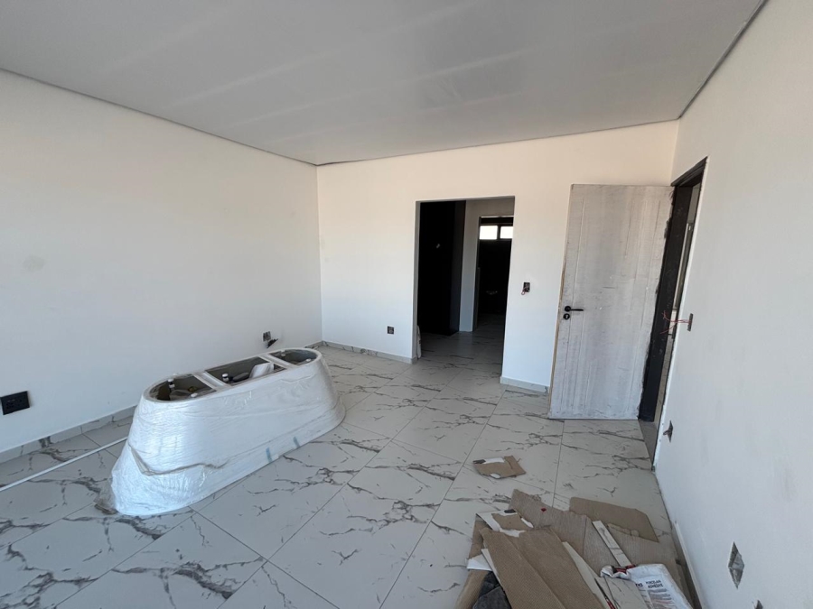 4 Bedroom Property for Sale in Sandown Western Cape